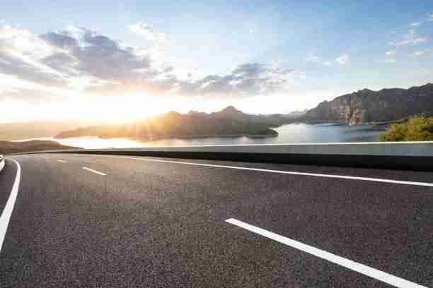 鉴黄师免费观看人工协同AI系统｜敏感内容识别技巧引导审核流程