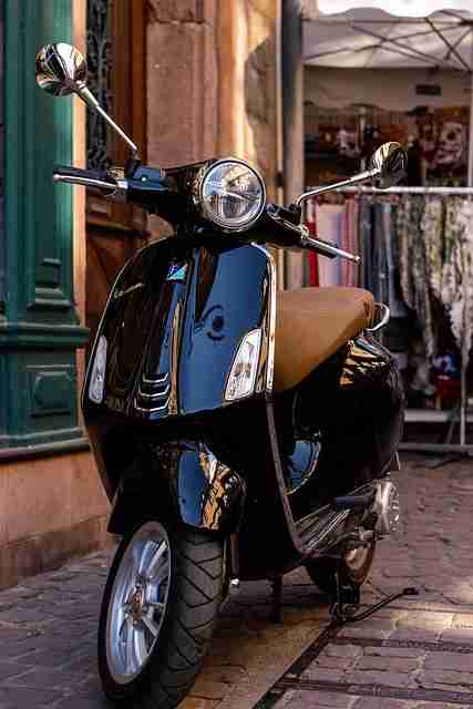 鉴黄师免费观看人工协同AI系统｜敏感内容识别技巧引导审核流程